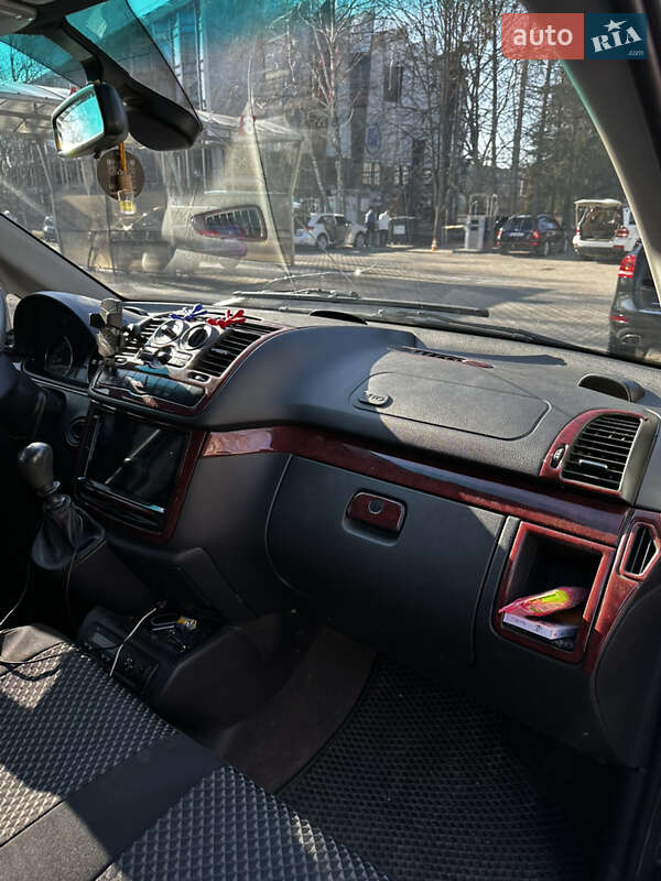 Минивэн Mercedes-Benz Vito 2014 в Черновцах