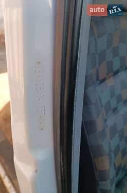 Грузовой фургон Mercedes-Benz Vito 2001 в 