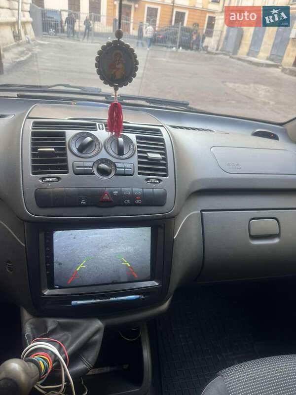 Минивэн Mercedes-Benz Vito 2010 в Долине