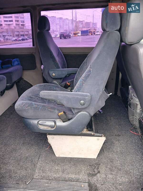 Минивэн Mercedes-Benz Vito 2000 в Киеве