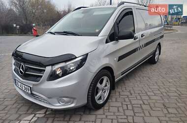 Вантажний фургон Mercedes-Benz Vito 2017 в Дубні