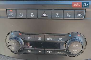 Минивэн Mercedes-Benz Vito 2017 в 