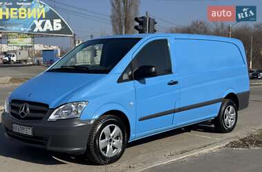 Вантажний фургон Mercedes-Benz Vito 2012 в Харкові