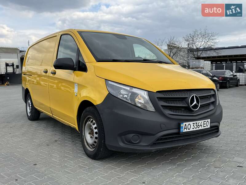 Вантажний фургон Mercedes-Benz Vito 2016 в 