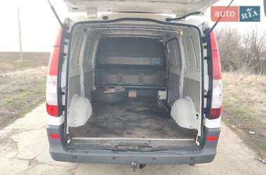 Грузовой фургон Mercedes-Benz Vito 2013 в 