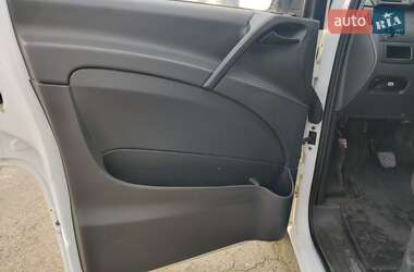 Грузовой фургон Mercedes-Benz Vito 2013 в 
