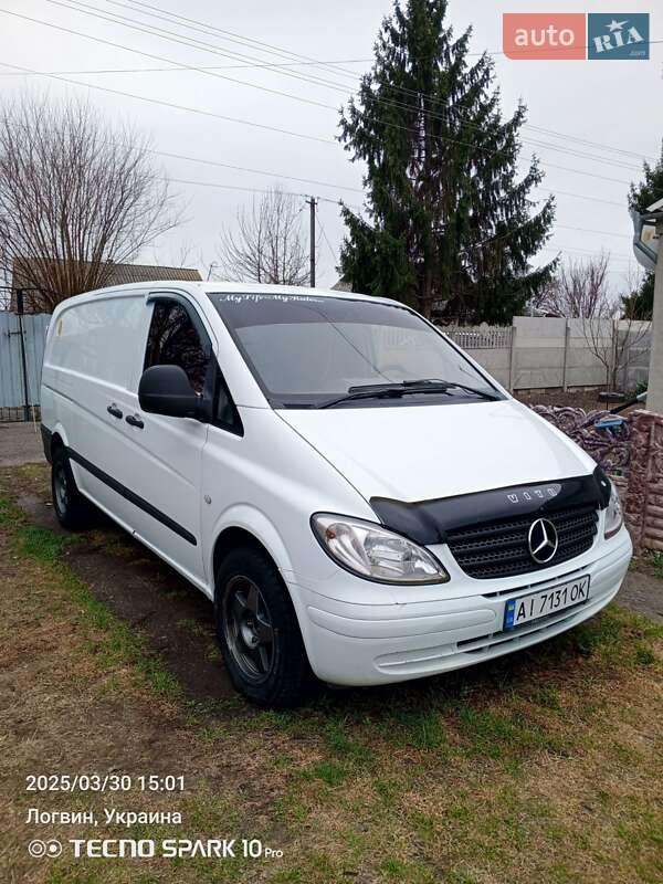 Вантажний фургон Mercedes-Benz Vito 2006 в Володарці