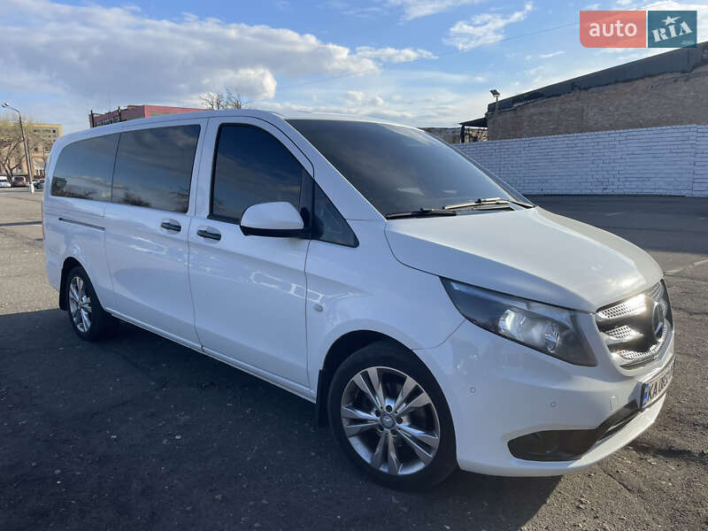 Минивэн Mercedes-Benz Vito 2015 в Киеве