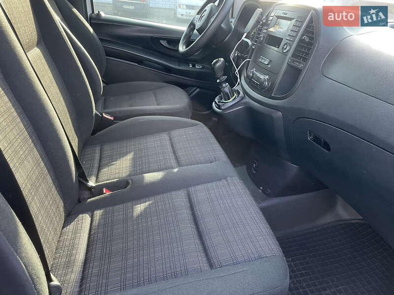 Минивэн Mercedes-Benz Vito 2015 в Киеве