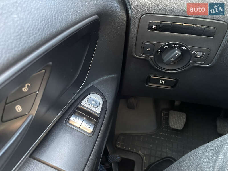 Минивэн Mercedes-Benz Vito 2015 в Киеве