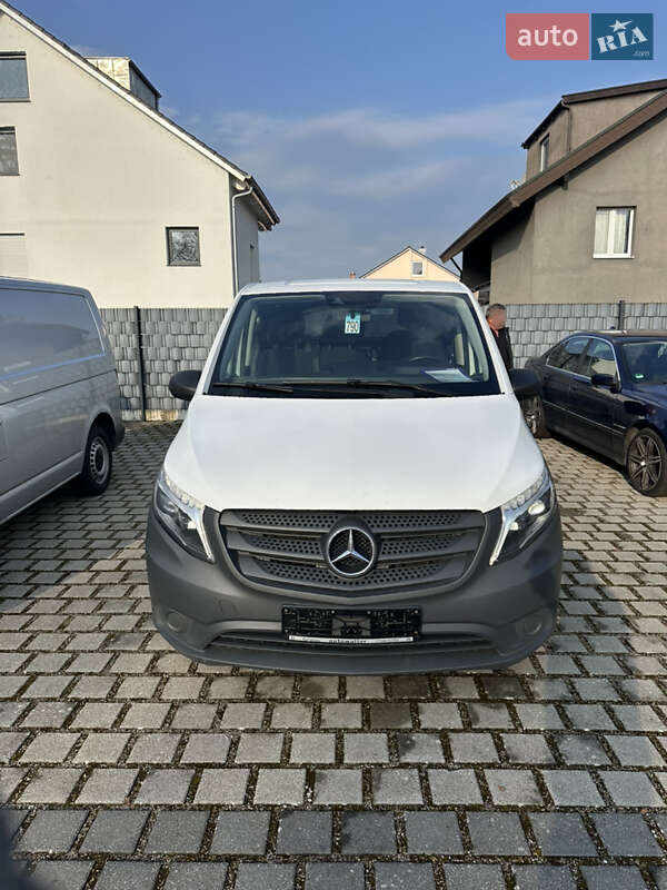 Вантажний фургон Mercedes-Benz Vito 2020 в Тячеві