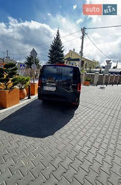 Минивэн Mercedes-Benz Vito 2017 в 