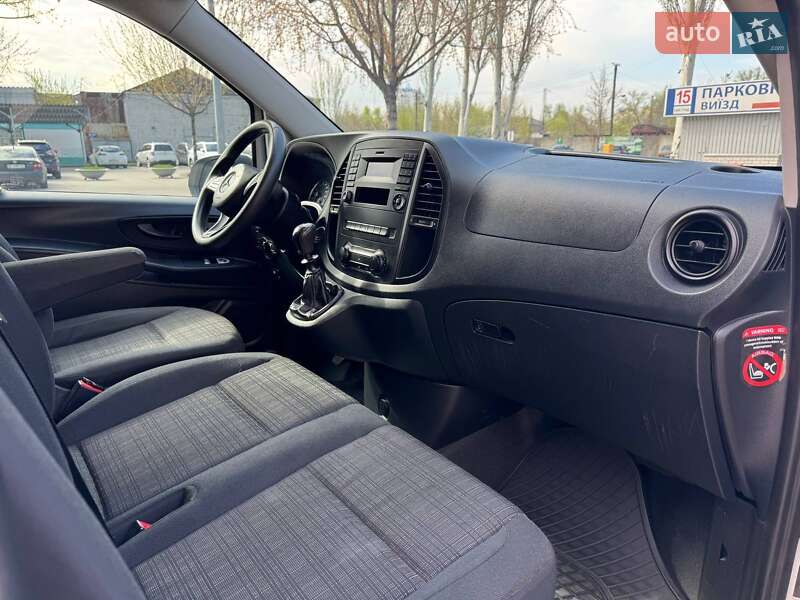 Вантажний фургон Mercedes-Benz Vito 2018 в Дніпрі