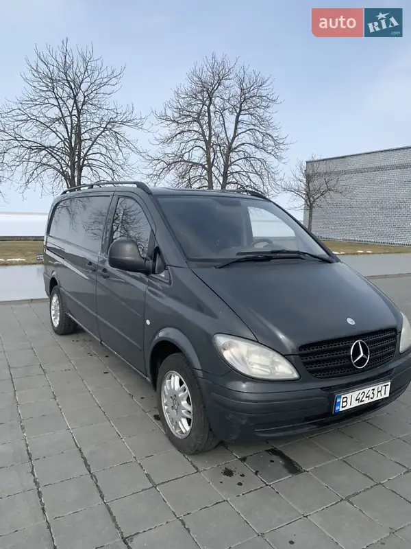 Грузовой фургон Mercedes-Benz Vito 2006 в 