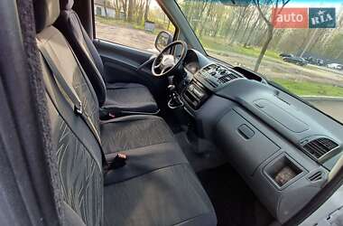Минивэн Mercedes-Benz Vito 2004 в 