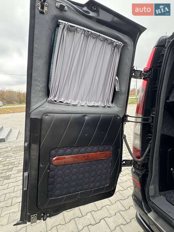 Минивэн Mercedes-Benz Vito 2004 в Новоднестровске
