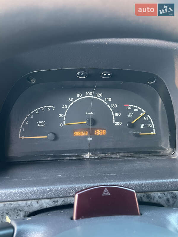 Минивэн Mercedes-Benz Vito 2003 в Обухове