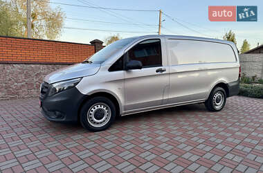 Грузовой фургон Mercedes-Benz Vito 2020 в 