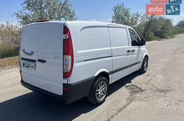 Грузовой фургон Mercedes-Benz Vito 2008 в 