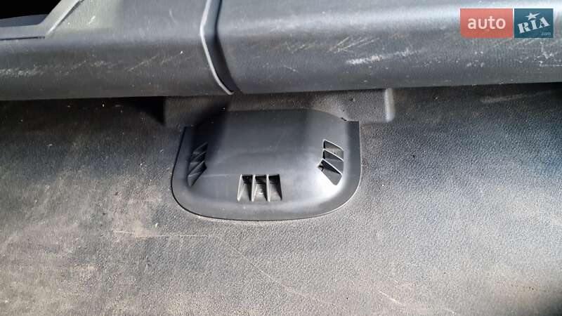 Мінівен Mercedes-Benz Vito 2012 в Дніпрі
