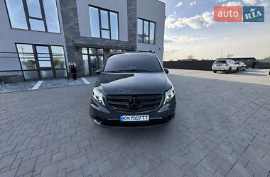 Минивэн Mercedes-Benz Vito 2018 в 