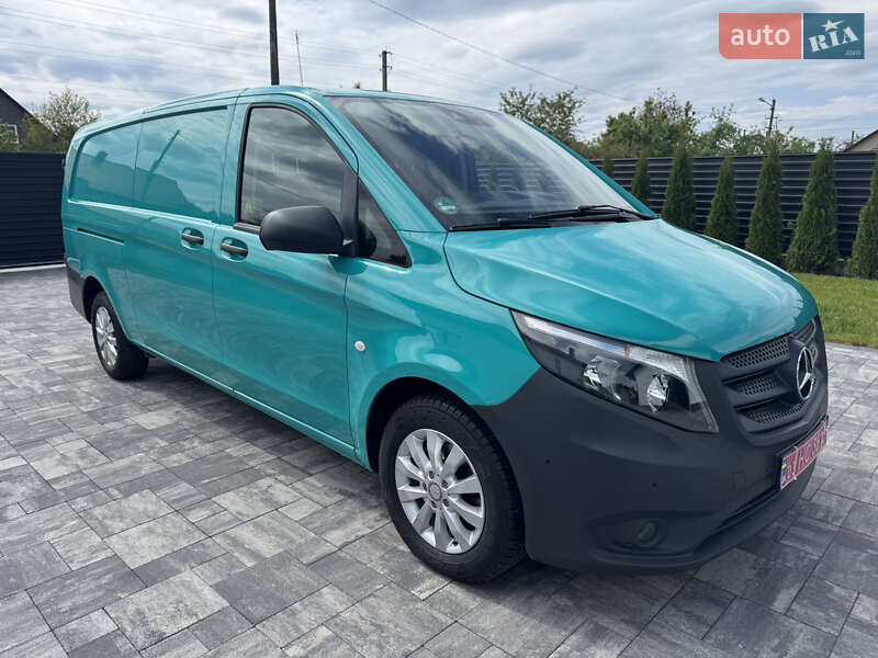 Грузовой фургон Mercedes-Benz Vito 2020 в 