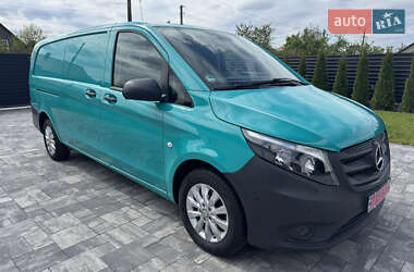 Грузовой фургон Mercedes-Benz Vito 2020 в 