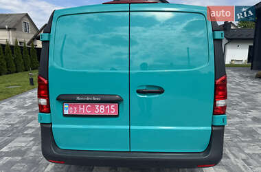 Грузовой фургон Mercedes-Benz Vito 2020 в 