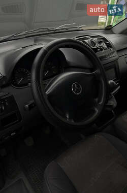 Грузовой фургон Mercedes-Benz Vito 2011 в 