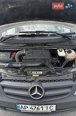 Грузовой фургон Mercedes-Benz Vito 2012 в 