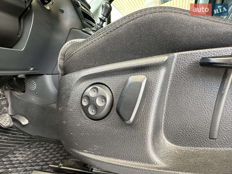Минивэн Mercedes-Benz Vito 2011 в Николаеве