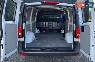 Грузовой фургон Mercedes-Benz Vito 2020 в 