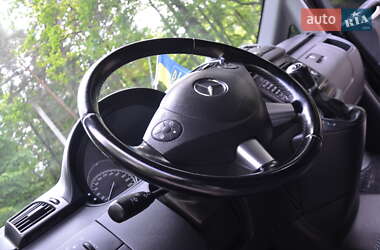 Минивэн Mercedes-Benz Vito 2012 в 