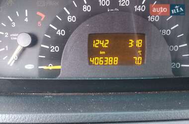 Минивэн Mercedes-Benz Vito 2006 в 