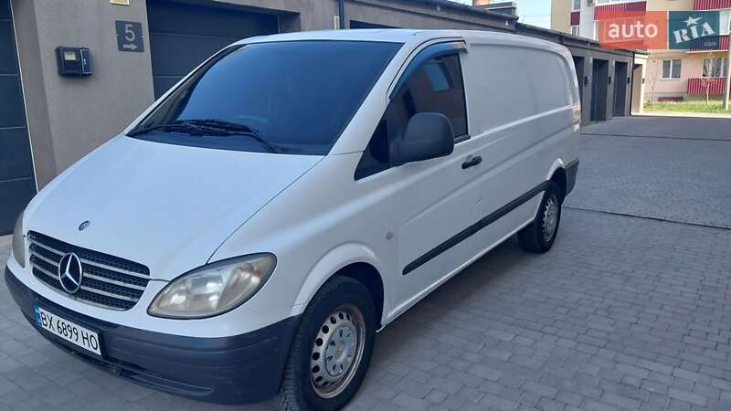 Грузовой фургон Mercedes-Benz Vito 2005 в 