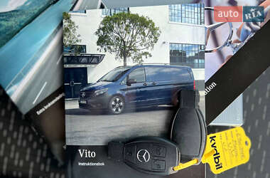 Грузовой фургон Mercedes-Benz Vito 2021 в 