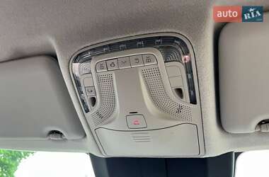 Грузовой фургон Mercedes-Benz Vito 2021 в 