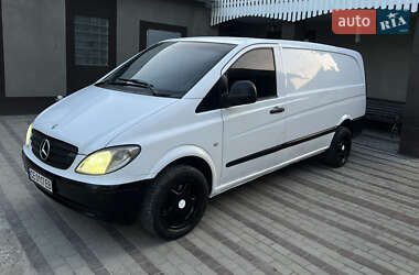 Грузовой фургон Mercedes-Benz Vito 2006 в 
