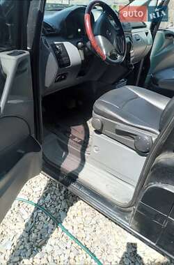 Минивэн Mercedes-Benz Vito 2005 в 