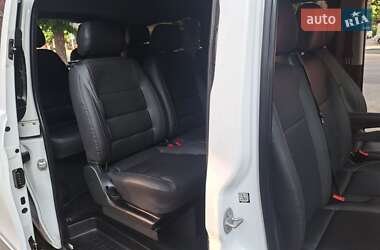Минивэн Mercedes-Benz Vito 2020 в 