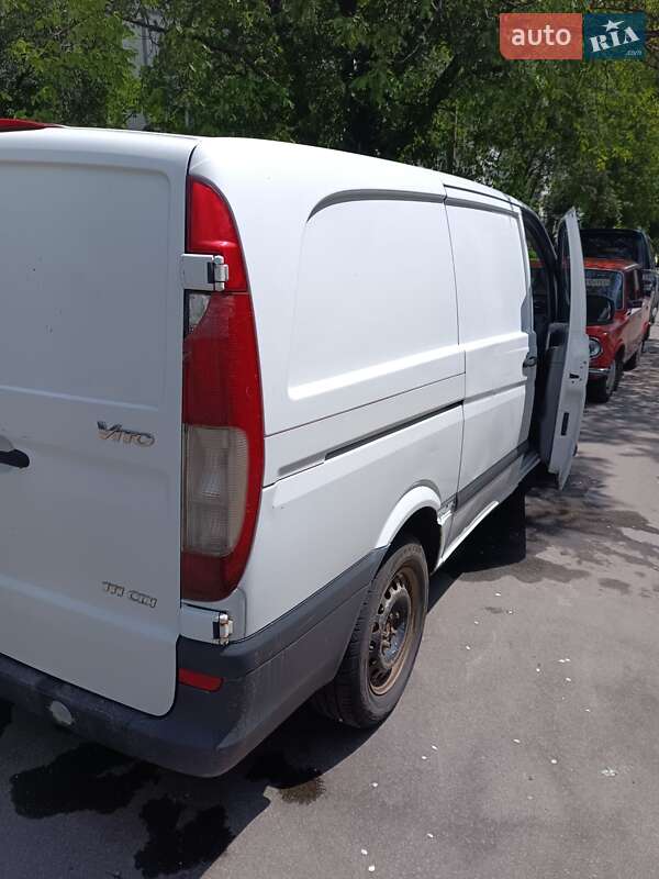 Вантажопасажирський фургон Mercedes-Benz Vito 2010 в Житомирі