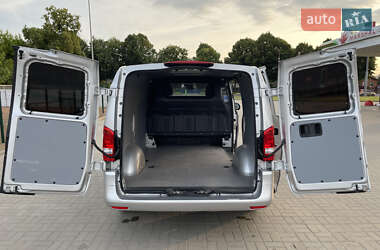 Грузовой фургон Mercedes-Benz Vito 2021 в 