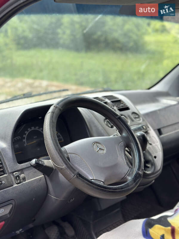 Вантажний фургон Mercedes-Benz Vito 2002 в Тернополі