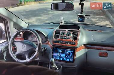 Минивэн Mercedes-Benz Vito 2004 в 