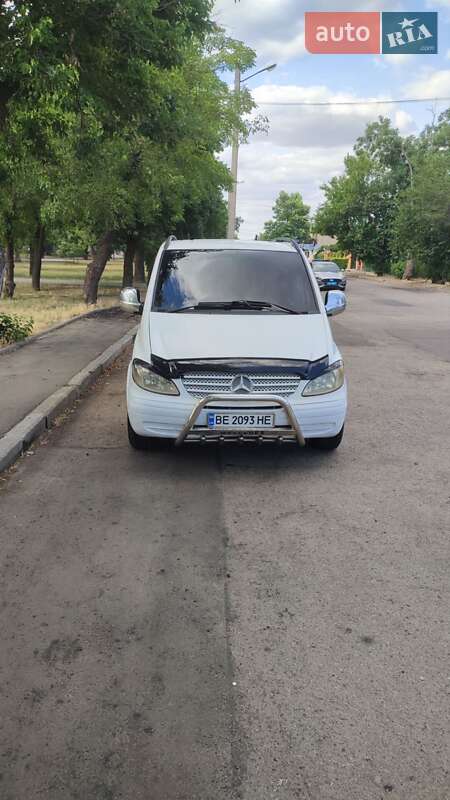 Минивэн Mercedes-Benz Vito 2004 в 
