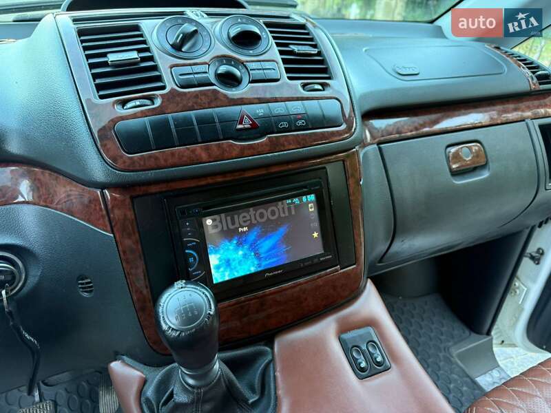Мінівен Mercedes-Benz Vito 2011 в Чернівцях