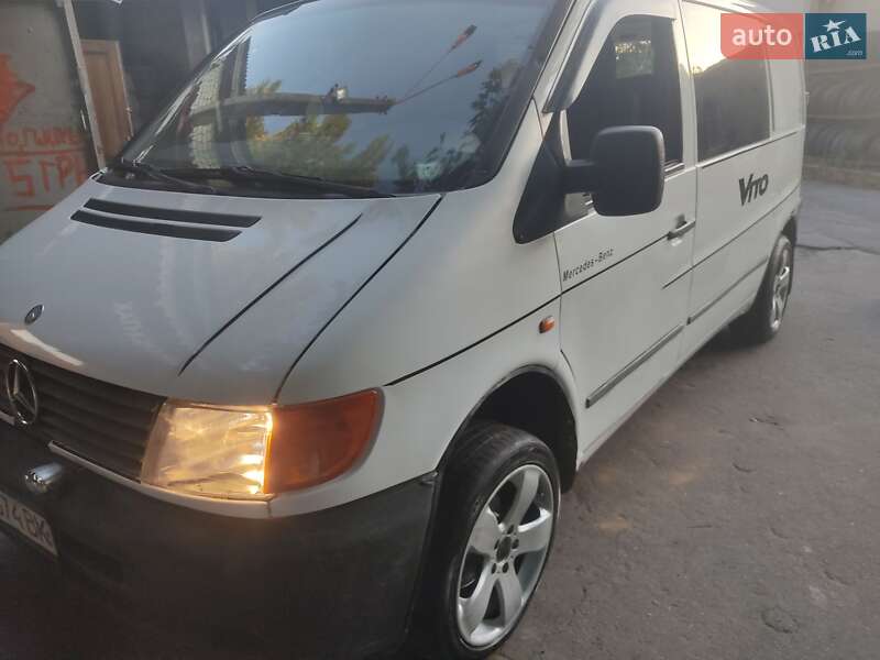 Мінівен Mercedes-Benz Vito 2000 в 