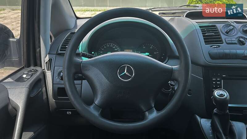 Грузовой фургон Mercedes-Benz Vito 2013 в Черновцах