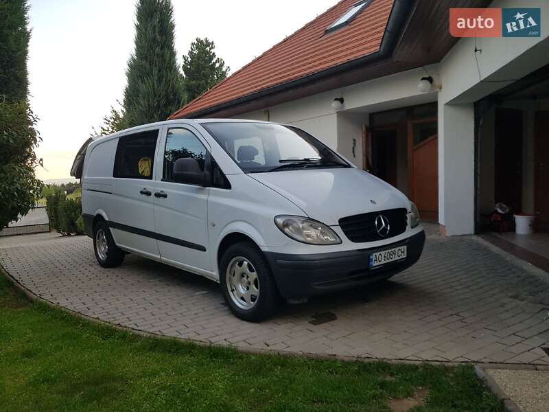 Минивэн Mercedes-Benz Vito 2006 в Хусте