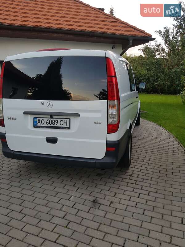 Минивэн Mercedes-Benz Vito 2006 в Хусте